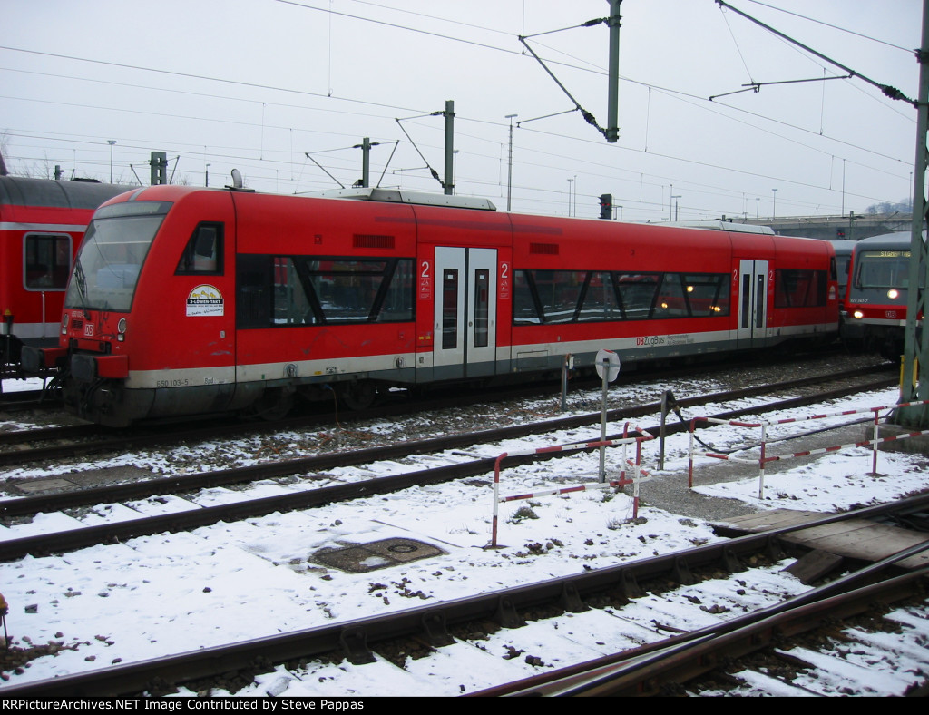 Diesel Triebwagen at Karlsruehe Bahnhof